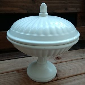 Vtg Heager Pedestal Bowl With Lid
